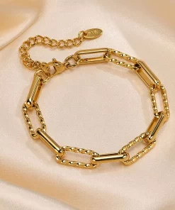 Gold Clip Chain Bracelet