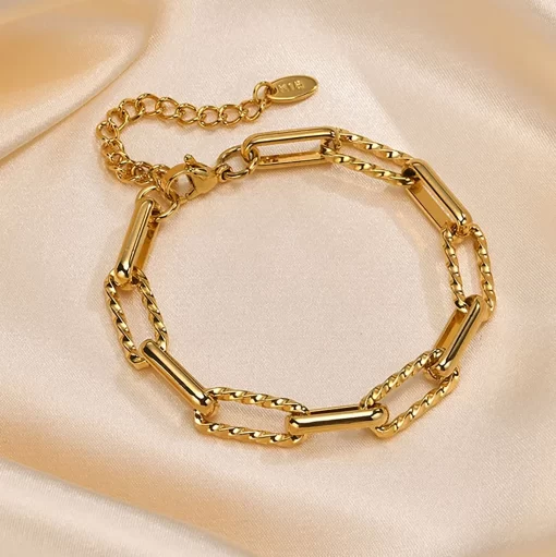 Gold Clip Chain Bracelet